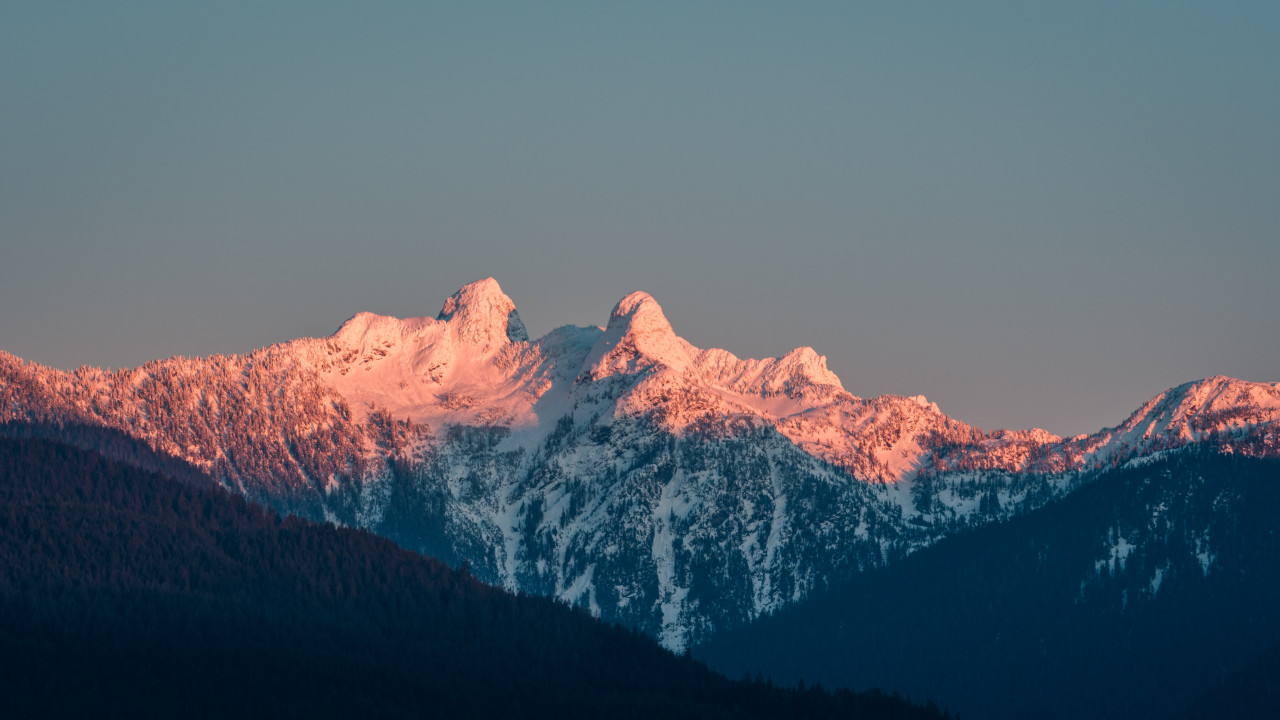 mountain during golden hour