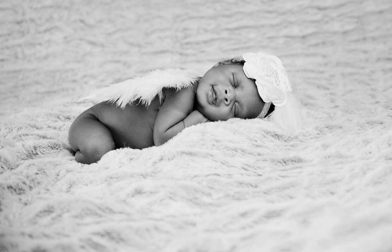 Popular Newborn poses for photography