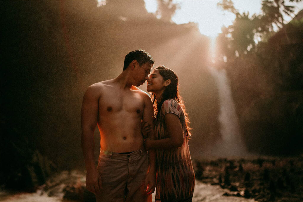 Young Couple Standing Face to Face and Embracing · Free Stock Photo